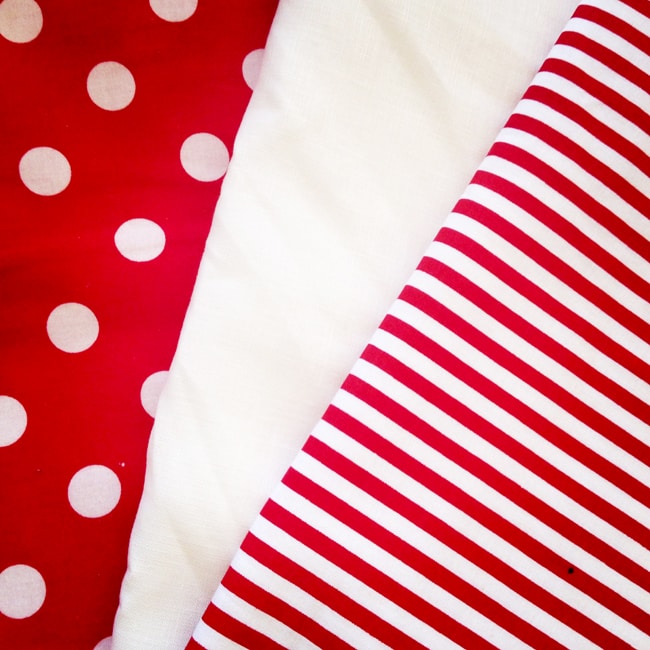 Simple & detailed DIY Christmas Stockings tutorial. 