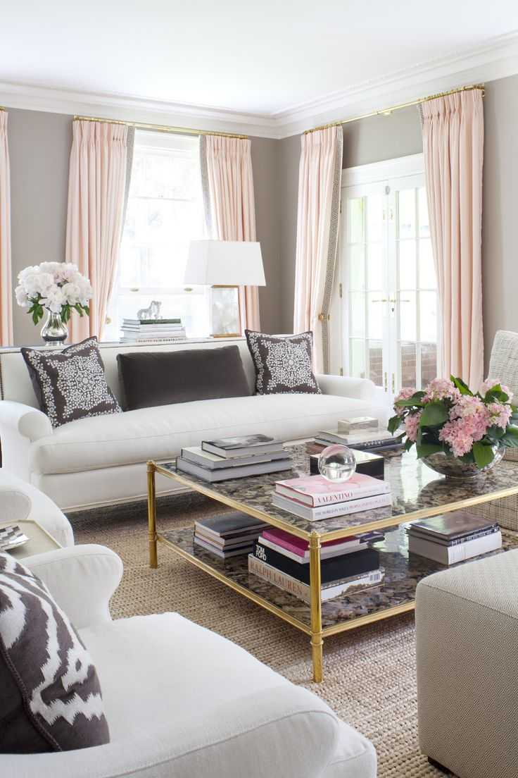 We show you how to use Pantone Color of The Year 2016 Rose Quartz and Serenity in your home with tips and shopping resources. 