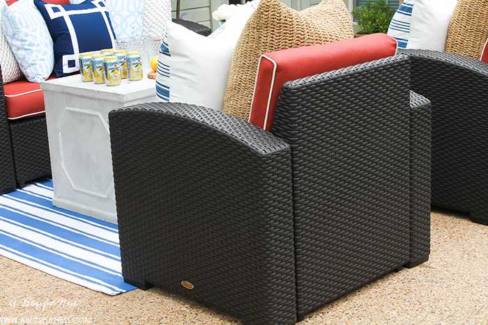 If you've got a small patio then you are not alone. BUT you do not have to sacrifice that designer look because of space issues. We are showing you simple tips to get that designer look with these small patio solutions. Via A Blissful Nest https://ablisfulnest.com #patiodecor #backyarddecor #homedecor #interiordesign #designtips