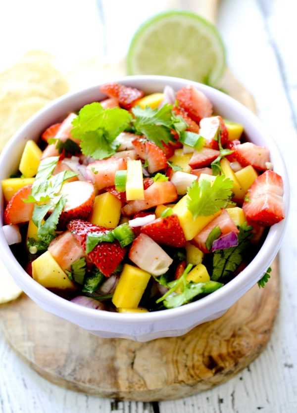 Strawberry and Mango Salsa, Cinco De Mayo Food and Drink Ideas