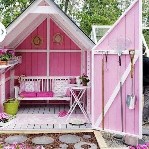 Pink She Shed via Pinterest, The Best She Sheds
