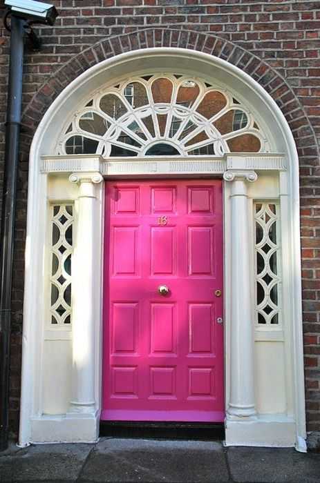 Do you love hot pink but don’t know how to add it into your home decor? We’ve got design tips just for you on hot to use hot pink in your home and paint colors to choose from. Check out A Blissful Nest for more details. https://ablisfulnest.com/ #designtips #interiordesign #pinkroom #paintcolor 