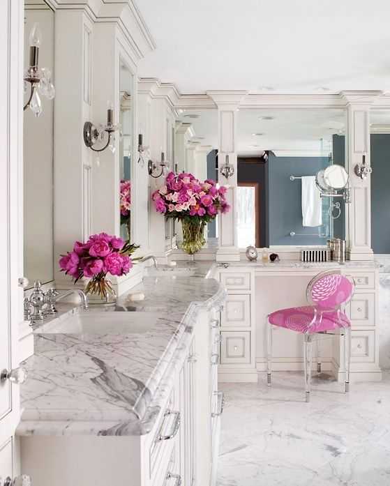 Do you love hot pink but don’t know how to add it into your home decor? We’ve got design tips just for you on hot to use hot pink in your home and paint colors to choose from. Check out A Blissful Nest for more details. https://ablisfulnest.com/ #designtips #interiordesign #pinkroom #paintcolor 