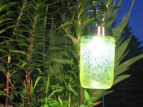 Mason Jar Solar Lights, 20 Ways to Use Mason Jars 
