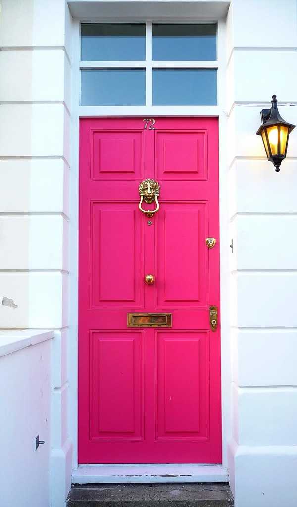 Do you love hot pink but don’t know how to add it into your home decor? We’ve got design tips just for you on hot to use hot pink in your home and paint colors to choose from. Check out A Blissful Nest for more details. https://ablisfulnest.com/ #designtips #interiordesign #pinkroom #paintcolor 
