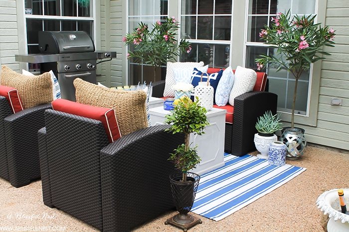 A Blissful Nest, 20 Best Patio Spaces via A Blissful Nest