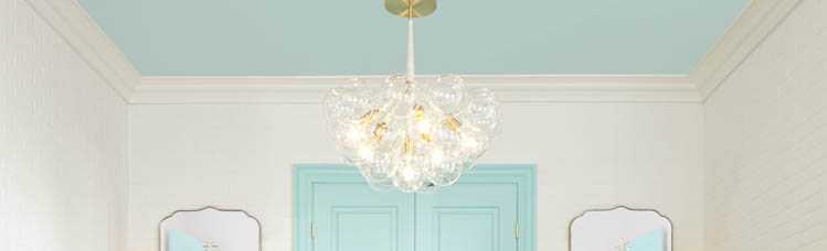Great ideas on how to use crown moulding and interior finishes in your home! See more on https://ablisfulnest.com/ #buildingideas #crownmoulding #ad #MyMetrie