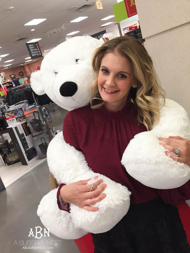 JCPenney has the most meaningful and affordable gifts this year for Christmas. Grab my ideas on the must-have items to pick up from your local store! See more on https://ablisfulnest.com/ #ad #JoyWorthGiving 