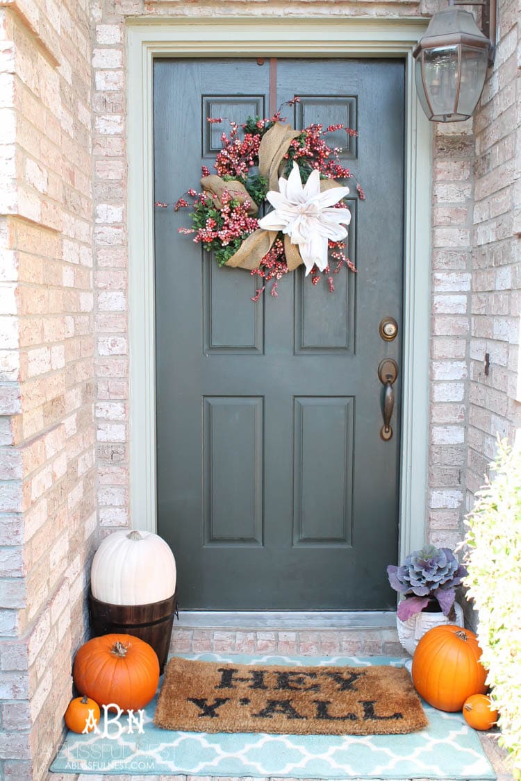 Get your home ready for the holidays with a simple and easy update. I ADORE Schlage hardware and its stylish look and secure features! See more on https://ablisfulnest.com/ 