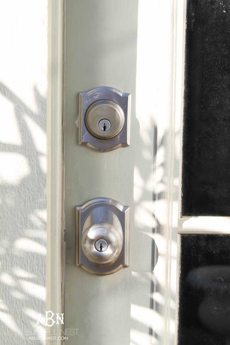 Get your home ready for the holidays with a simple and easy update. I ADORE Schlage hardware and its stylish look and secure features! See more on https://ablisfulnest.com/ 