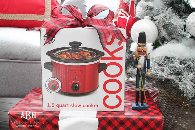 JCPenney has the most meaningful and affordable gifts this year for Christmas. Grab my ideas on the must-have items to pick up from your local store! See more on https://ablisfulnest.com/ #ad #JoyWorthGiving 