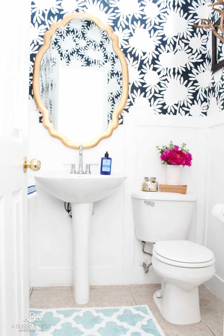 This is such a huge transformation on this bathroom with not many updates. Checkout how with a few simple changes you can get a wow factor bathroom remodel. See more on https://ablisfulnest.com/ #bathroomremodel #bathroommakeover #ad #deltafaucet