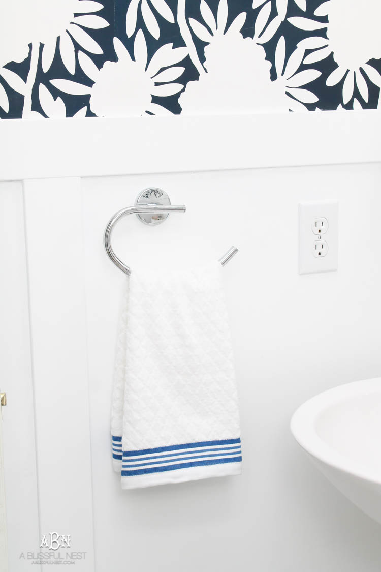 This is such a huge transformation on this bathroom with not many updates. Checkout how with a few simple changes you can get a wow factor bathroom remodel. See more on https://ablisfulnest.com/ #bathroomremodel #bathroommakeover #ad #deltafaucet