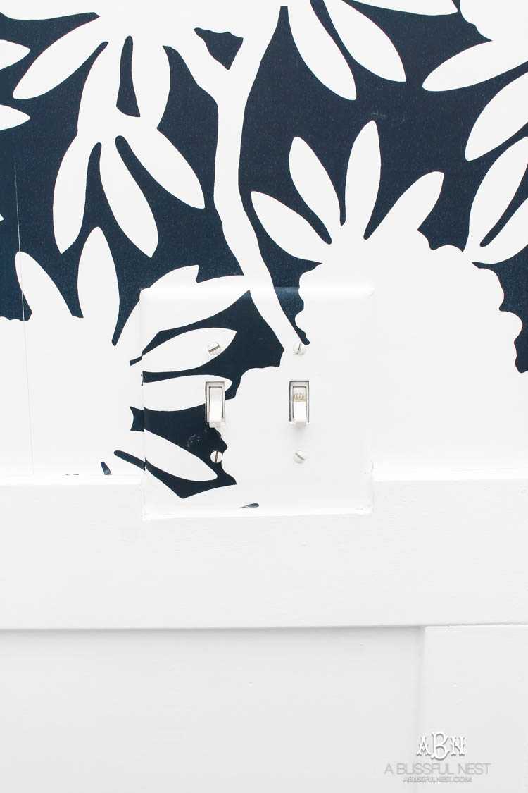 This is such a huge transformation on this bathroom with not many updates. Checkout how with a few simple changes you can get a wow factor bathroom remodel. See more on https://ablisfulnest.com/ #bathroomremodel #bathroommakeover #ad #deltafaucet