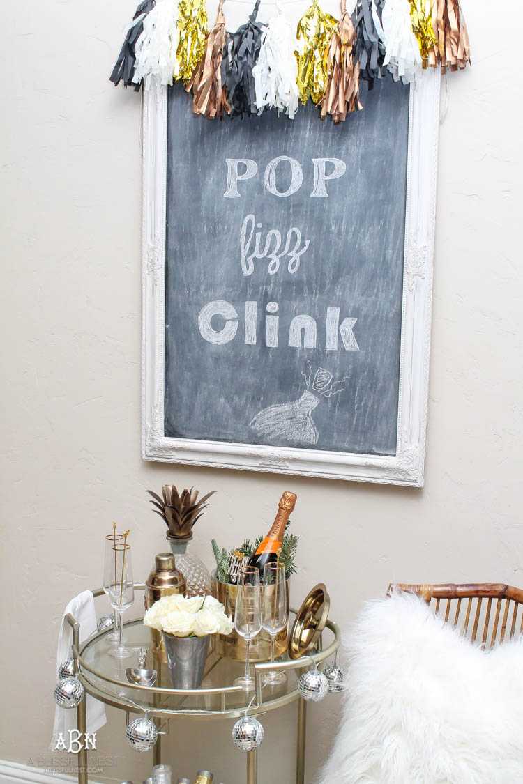 These are such great ideas to transition your Christmas décor into celebrating New Years Eve! Love all the gold and sparkly accents! See more on https://ablisfulnest.com/ #newyearseve #newyearsbarcart #ad #Pier1Love