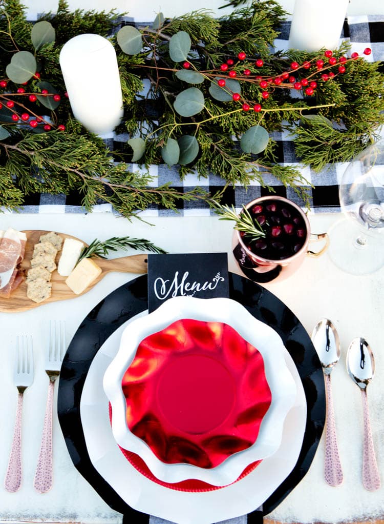 What a great idea to do during the holiday season with friends! Love this favorite things holiday party idea by Lillian Hope Designs. See more on https://ablisfulnest.com/