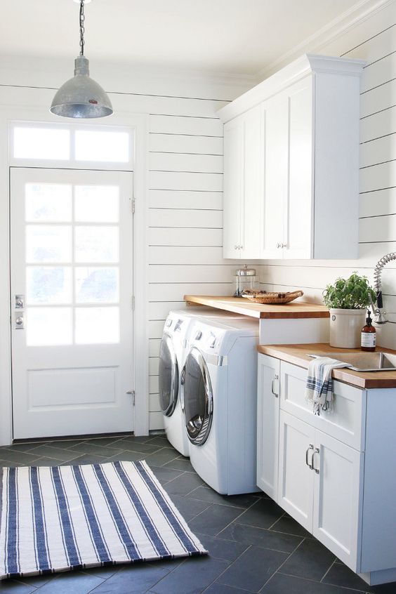 These are great tips on using sinks in a laundry room! Sinks aren't just for the kitchen anymore! @Blanco #ad #laundryroomideas #blanco