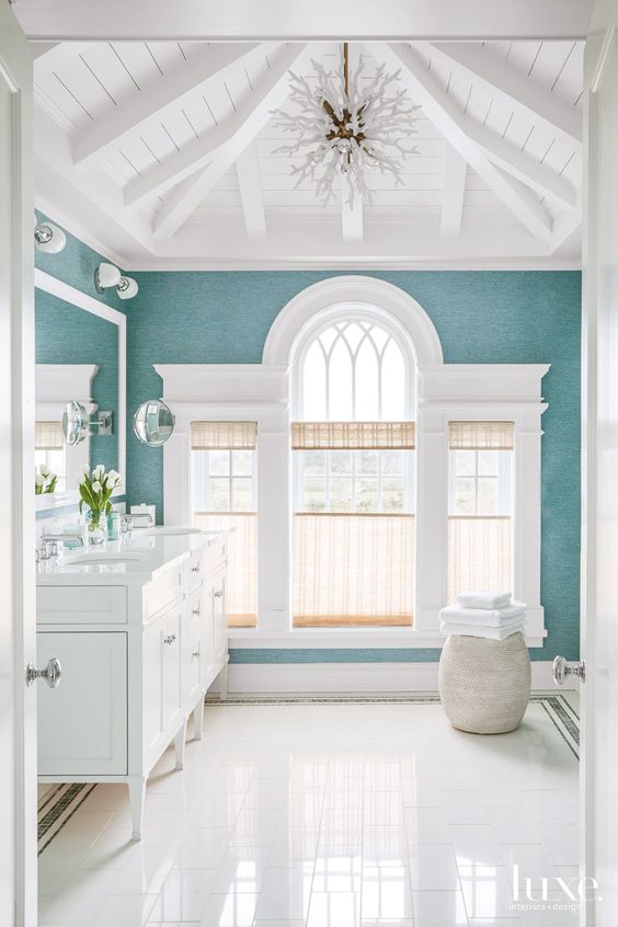 These bathroom design ideas are just gorgeous and inspiring! Making sure to bookmark these for later! See more on https://ablisfulnest.com/ #bathroom #bathroomideas #bathroomdecor