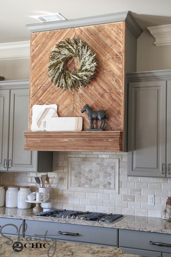 There are many ways and simple ideas to add warmth to your all white kitchen. Visit https://ablisfulnest.com/ to find out how! #interiors #kitchens #designertips