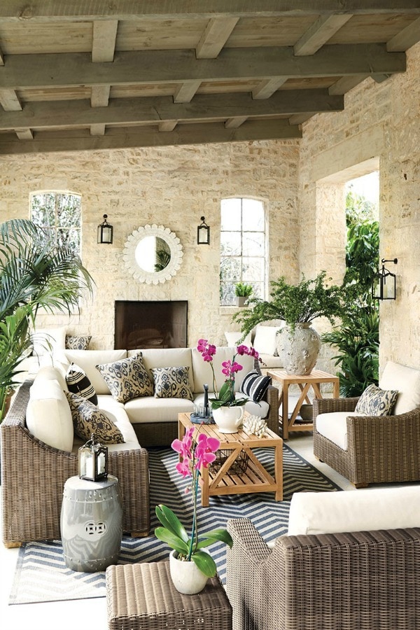 These are 20 GORGEOUS Backyard ideas to inspire you to get yours ready for the season! See more on https://ablisfulnest.com/ #backyard #patio #designtips