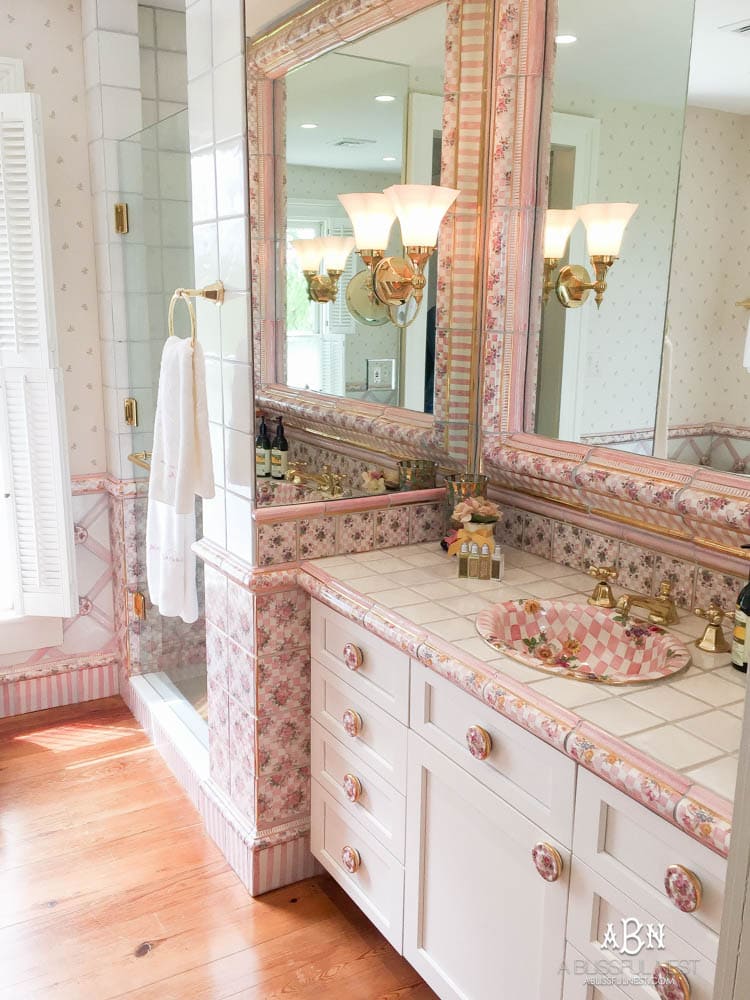 See behind the scenes with MacKenzie-Childs and how this iconic brand has taken over the country in home decor! See more on https://ablisfulnest.com/ #campcourtlycheck #mackenziechilds #ad