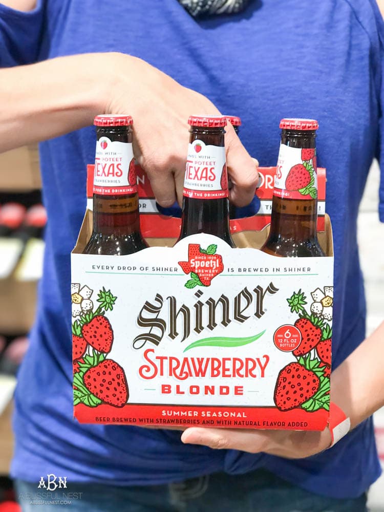 This is such a delicious beer cocktail recipe! Love the mix of strawberries and lime. See more on https://ablisfulnest.com/ #ad #totalwine #cocktailrecipe