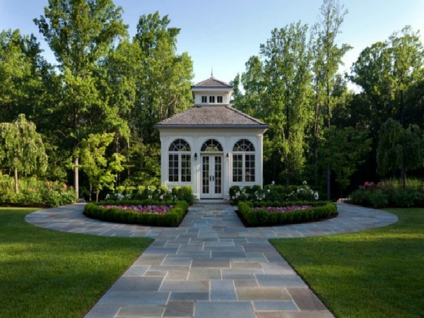 These are 20 Gorgeous Backyard ideas to inspire you to get yours ready for the season! See more on https://ablisfulnest.com/ #backyard #patio #designtips