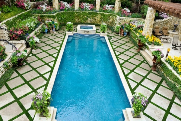 These are 20 Gorgeous Backyard ideas to inspire you to get yours ready for the season! See more on https://ablisfulnest.com/ #backyard #patio #designtips