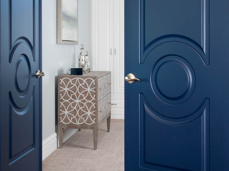 Grab these 5 steps on how to select the right interior door style.