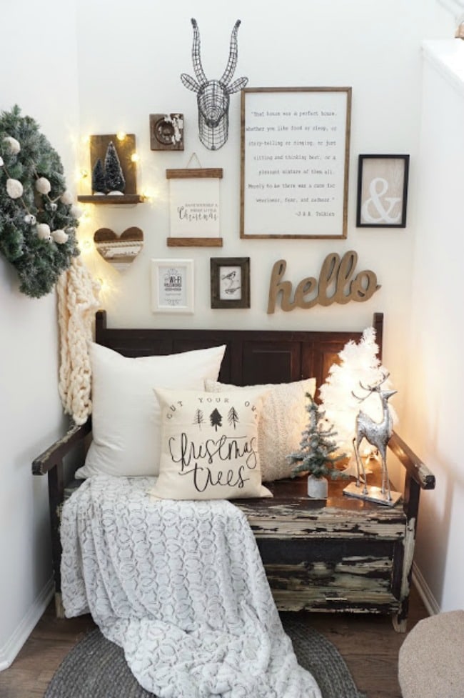 Tackle that blank wall and get inspired with these 20 gallery wall design ideas! 