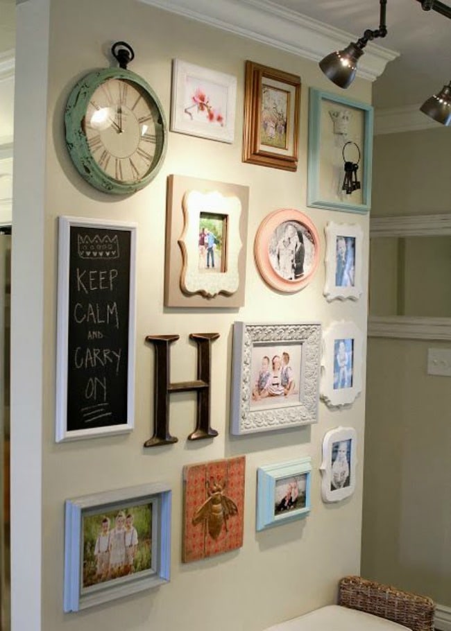 Tackle that blank wall and get inspired with these 20 gallery wall design ideas! 