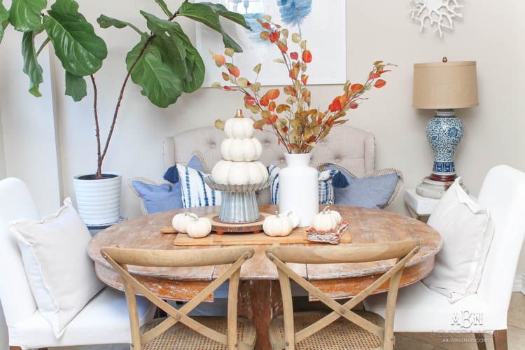 Full of rich jewel tones for fall, come visit my fall home tour! See more on https://ablisfulnest.com/ #ABlissfulNest #falldecor #falldecorideas #fall
