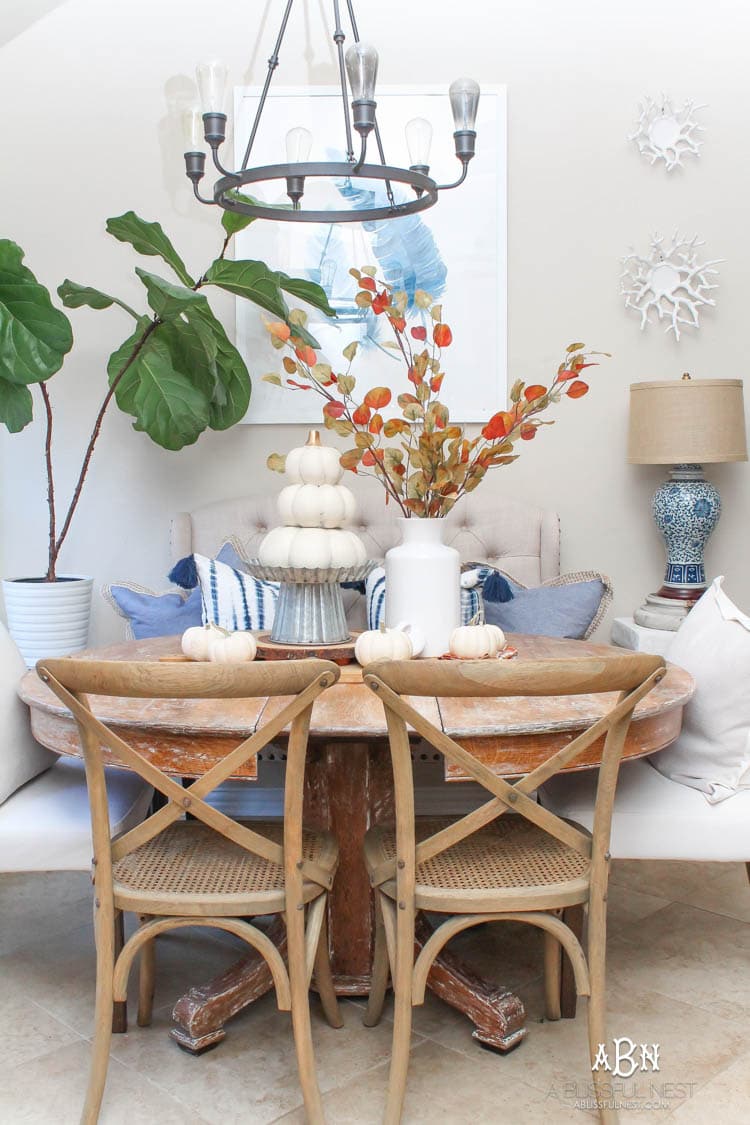 Full of rich jewel tones for fall, come visit my fall home tour! See more on https://ablisfulnest.com/ #ABlissfulNest #falldecor #falldecorideas #fall