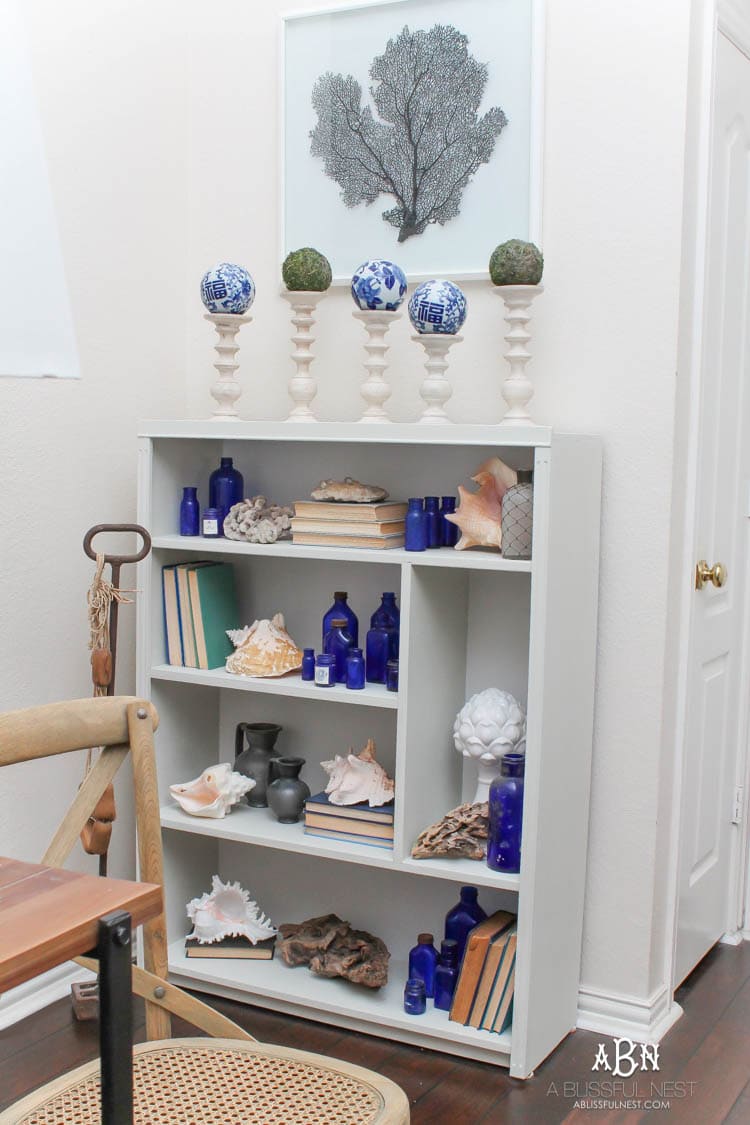 Full of rich jewel tones for fall, come visit my fall home tour! See more on https://ablisfulnest.com/ #ABlissfulNest #falldecor #falldecorideas #fall