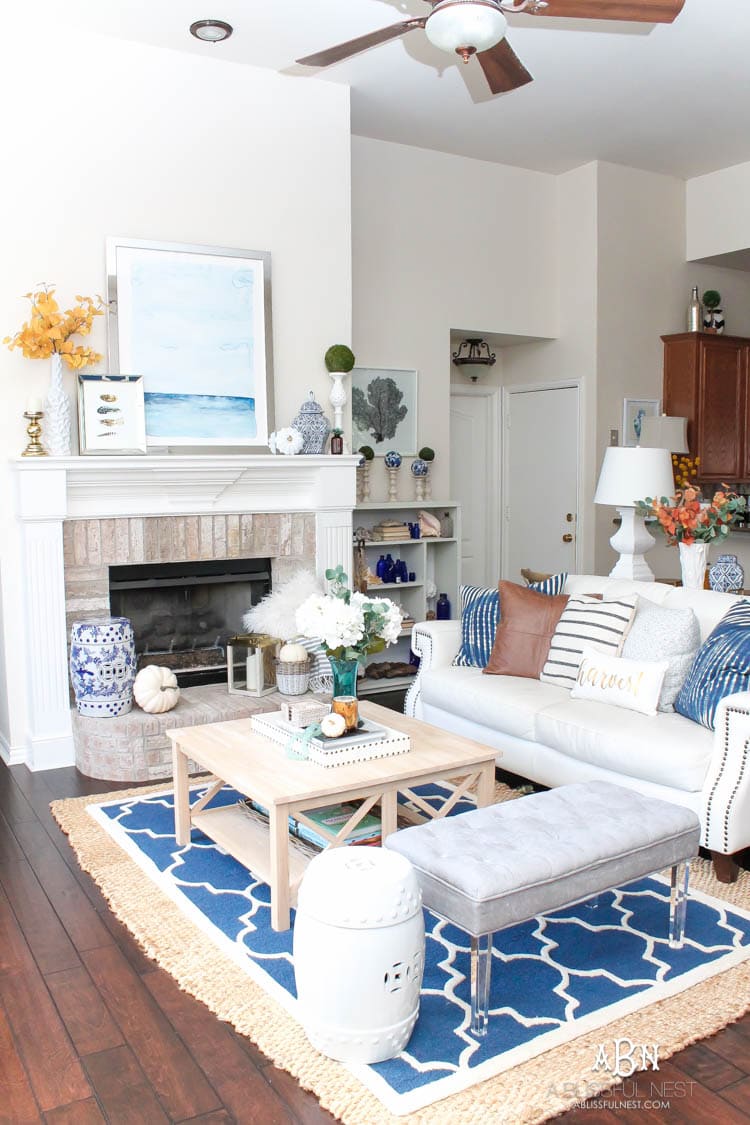 Full of rich jewel tones for fall, come visit my fall home tour! See more on https://ablisfulnest.com/ #ABlissfulNest #falldecor #falldecorideas #fall