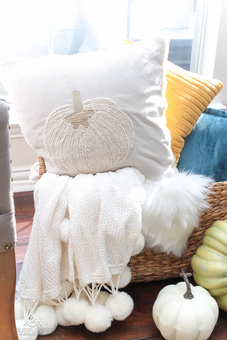 Full of rich jewel tones for fall, come visit my fall home tour! See more on https://ablisfulnest.com/ #ABlissfulNest #falldecor #falldecorideas #fall