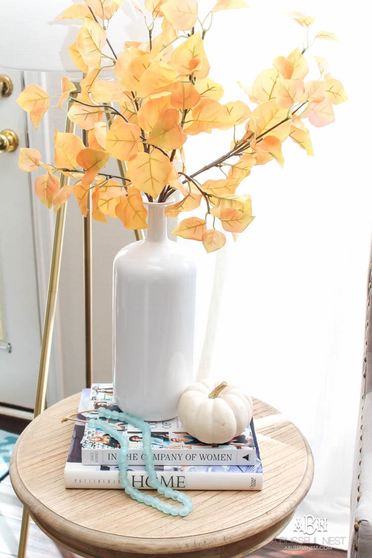 Full of rich jewel tones for fall, come visit my fall home tour! See more on https://ablisfulnest.com/ #ABlissfulNest #falldecor #falldecorideas #fall