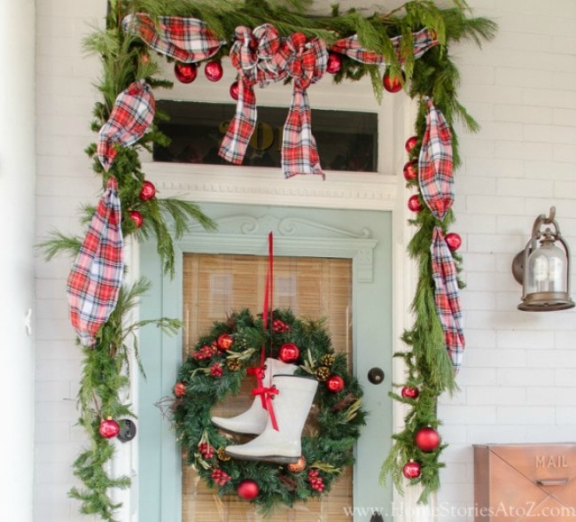 Hang those garlands and not worry about HOW! Home Stories From A to Z, 15 Things to do with Command Hooks in your Home