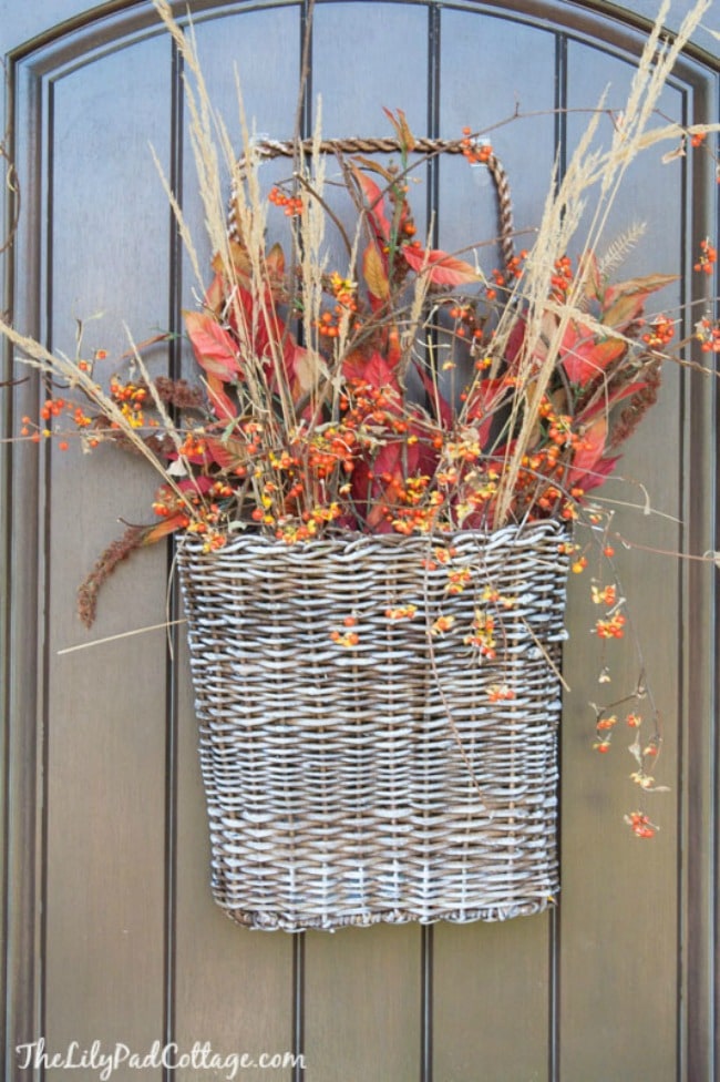 Hang those seasonal wreaths with these hooks. The LilyPad Cottage, 15 Things to do with Command Hooks in your Home