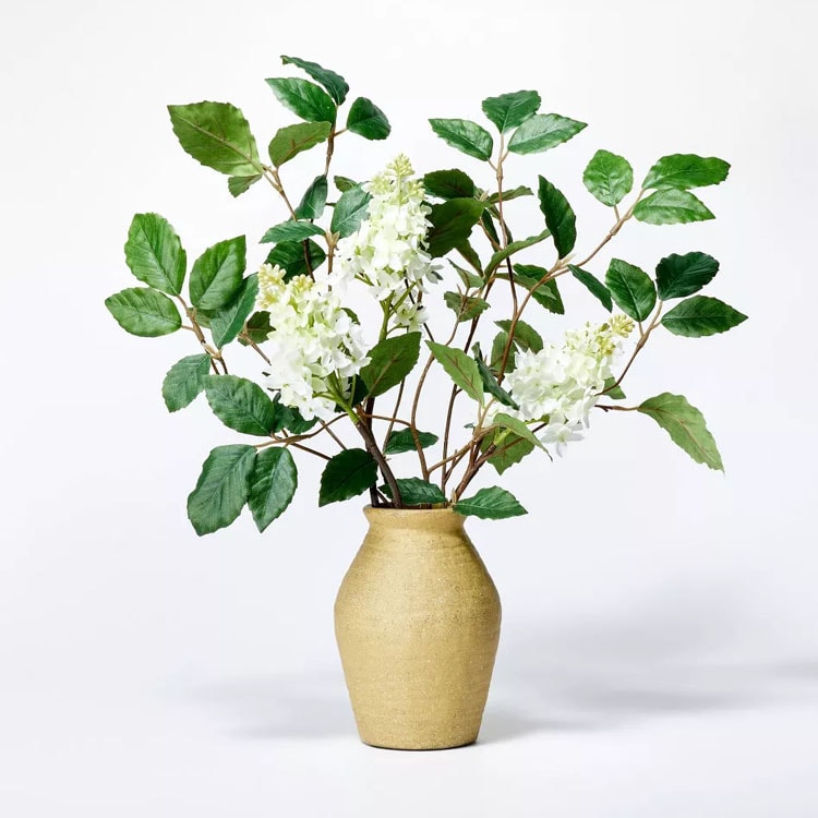This faux lilac arrangement is the perfect $25 piece to add to your home! #ABlissfulNest