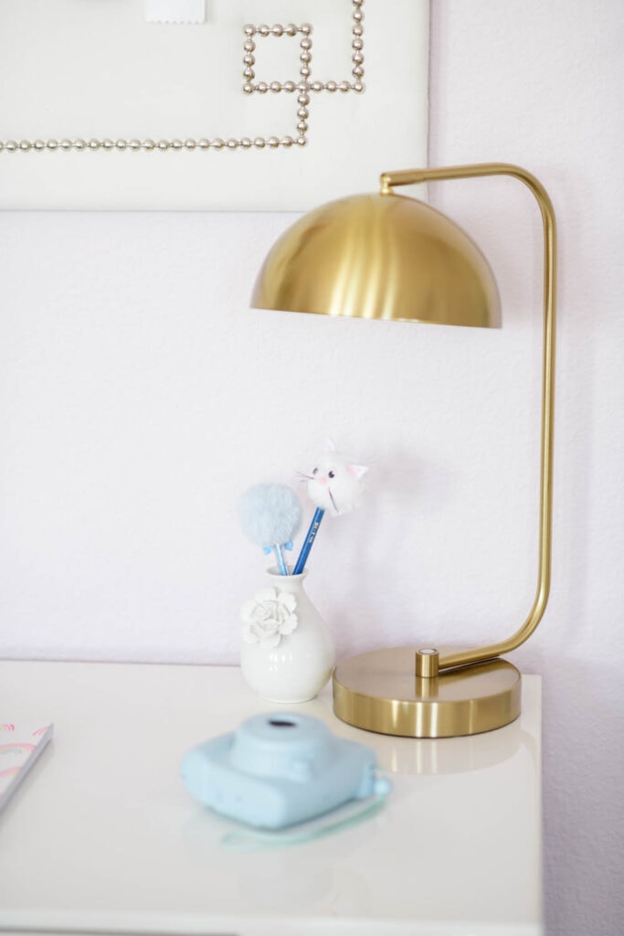 Hold task lamp on a desk provides better lighting for a study space