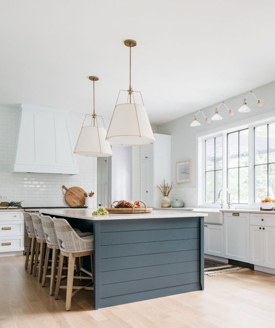 Best Two Tone Kitchen Cabinet Colors