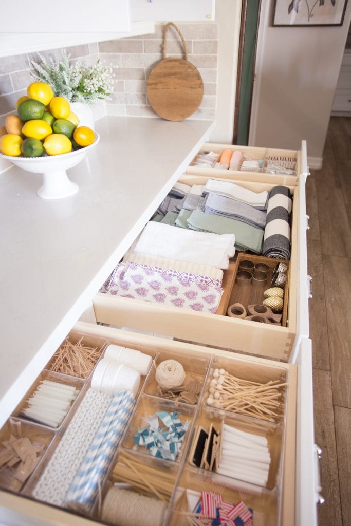How To Organize Kitchen Drawers